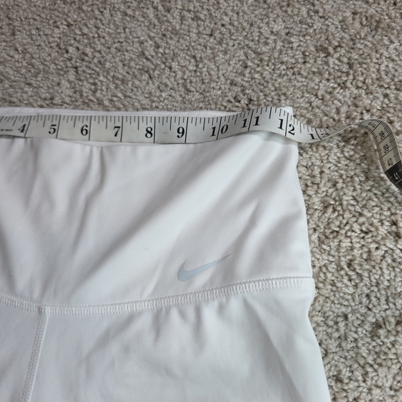 Nike Women's Sculpt Hyper Studio 7/8 Training Tights Sz Small White BQ8633 100 - Picture 9 of 10